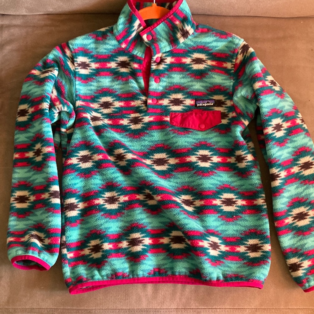 Patagonia gently used Synchilla snap t